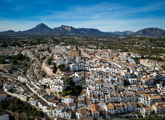 Альтеа (Altea)