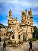 Памятник Коломаресу (Castillo de Colomares) фото