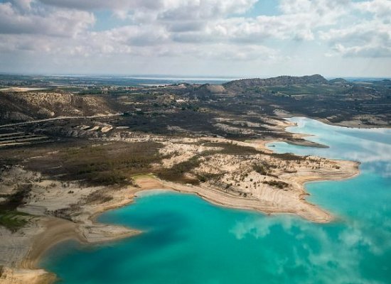 Водохранилище Эмбальсе де ла Педрера (Embalse de la Pedrera)