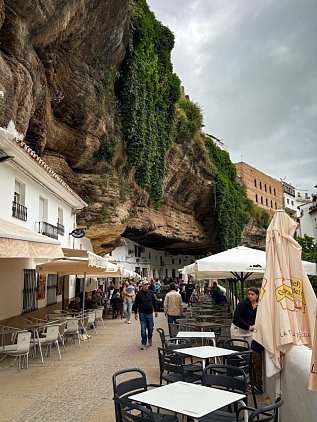 Сетениль-де-лас-Бодегас (Setenil de las Bodegas) фото 13
