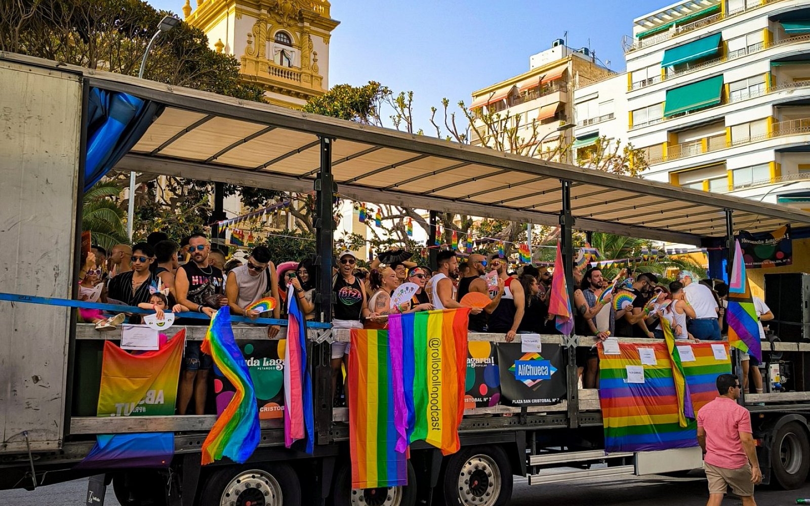 Orgullo прайд в Аликанте