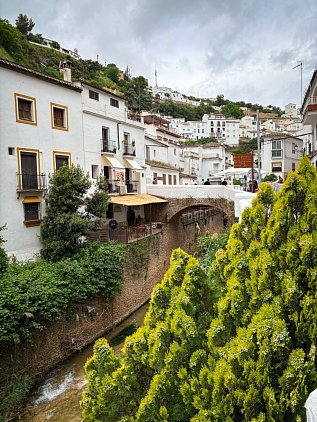 Сетениль-де-лас-Бодегас (Setenil de las Bodegas) фото 12