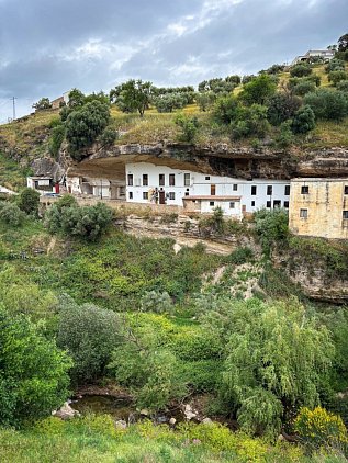 Сетениль-де-лас-Бодегас (Setenil de las Bodegas) фото 4